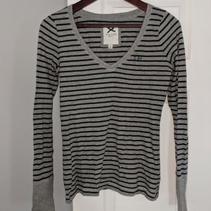 Gilly Hicks Sydney Long Sleeves Top